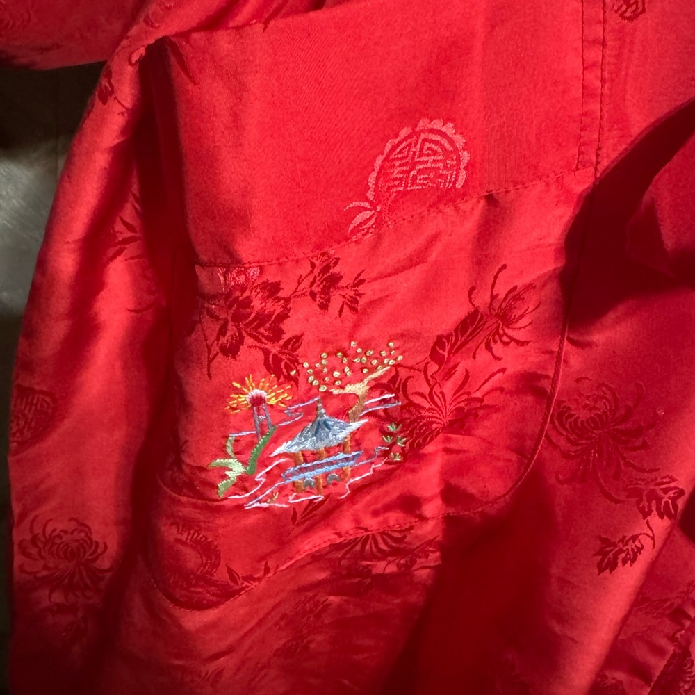 Vintage 100% pure silk robe with Asian embroidery Size Medium Made in Shanghai - Picture 12 of 15